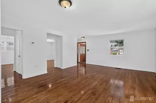 2 Oakwood Pl, North Brunswick Township, NJ 08902 - Photo 9