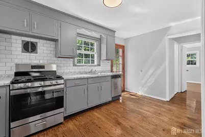 2 Oakwood Place, North Brunswick Township, NJ 08902 - Photo 5
