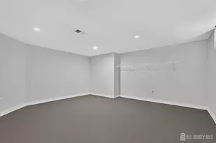 2 Oakwood Pl, North Brunswick Township, NJ 08902 - Photo 29