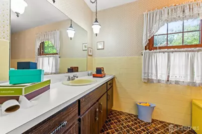 4 Liberty Bell Court, East Brunswick Township, NJ 08816 - Photo 23