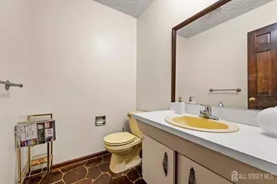 4 Liberty Bell Court, East Brunswick Township, NJ 08816 - Photo 19