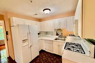 191 Prestwick Way, Edison, NJ 08820 - Photo 9