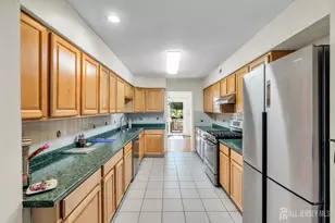 168 Thoreau Dr, Plainsboro Township, NJ 08536 - Photo 7
