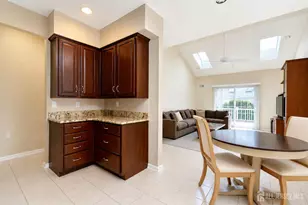 30 Severn Way, Monroe Township, NJ 08831 - Photo 3