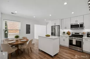 6 Plz de Las Flores, Freehold, NJ 07728 - Photo 17