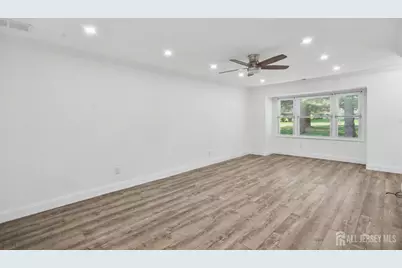 6 Plaza De Las Flores #C, Freehold, NJ 07728 - Photo 5