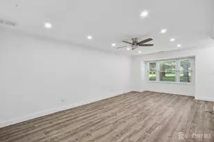 6 Plz de Las Flores, Freehold, NJ 07728 - Photo 5