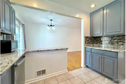 19 Library Place, Edison, NJ 08820 - Photo 9