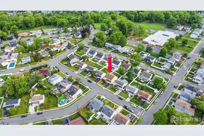 95 Pine Street, Iselin, NJ 08830 - Photo 37
