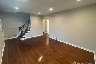 65 Oak St, Carteret, NJ 07008 - Photo 3