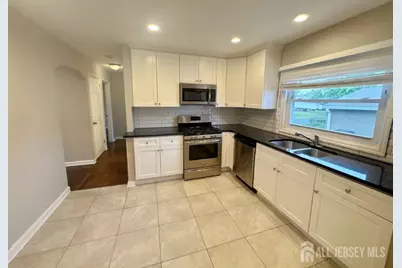 65 Oak Street, Carteret, NJ 07008 - Photo 5