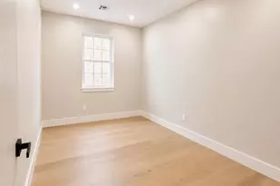 10 Charles St, Edison, NJ 08820 - Photo 15