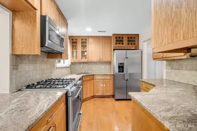 44 Park Gate Dr Drive #44, Edison, NJ 08820 - Photo 9