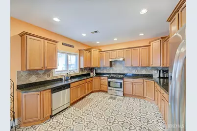 100 Trieste Street, Iselin, NJ 08830 - Photo 11