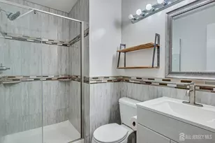 73 Goodwin Dr, North Brunswick Township, NJ 08902 - Photo 9