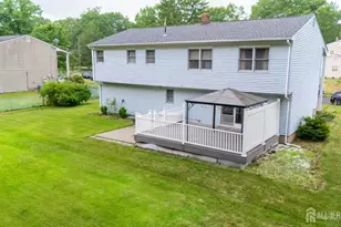 47 Inwood Dr, Milltown, NJ 08850 - Photo 23