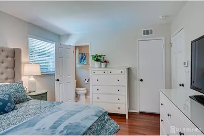 25 Irving Avenue, Metuchen, NJ 08840 - Photo 25
