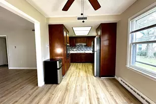 242 Marblehead Ln, Monroe Township, NJ 08831 - Photo 5