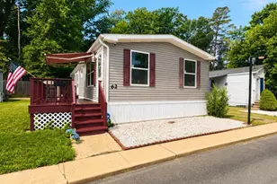 62 Stern Ave, Keansburg, NJ 07734 - Photo 3