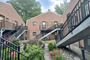 316 Meadow Woods Ln, Lawrence Township, NJ 08648 - Photo 3