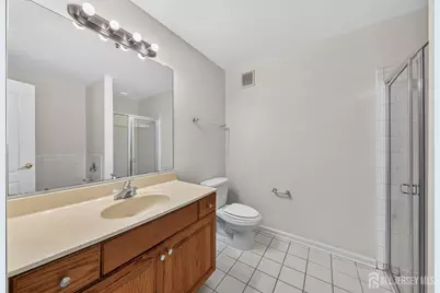1313 Fernwood Court, New Brunswick, NJ 08901 - Photo 17