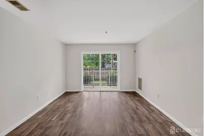 1313 Fernwood Court, New Brunswick, NJ 08901 - Photo 11
