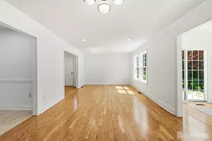 9 Melborn Dr, Monroe Township, NJ 08831 - Photo 13