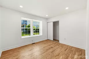 9 Melborn Dr, Monroe Township, NJ 08831 - Photo 17