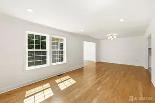 9 Melborn Dr, Monroe Township, NJ 08831 - Photo 5