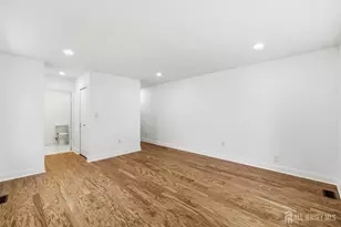 9 Melborn Dr, Monroe Township, NJ 08831 - Photo 27