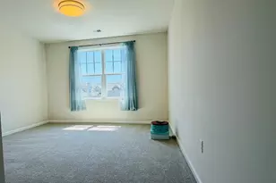 907 Greenland Square, Highland Park, NJ 08904 - Photo 11