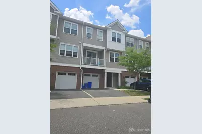 907 Greenland Square, Highland Park, NJ 08904 - Photo 1