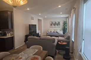 907 Greenland Square, Highland Park, NJ 08904 - Photo 13