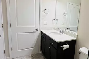907 Greenland Square, Highland Park, NJ 08904 - Photo 7