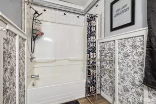 2 Culver Ln, East Brunswick Township, NJ 08816 - Photo 13