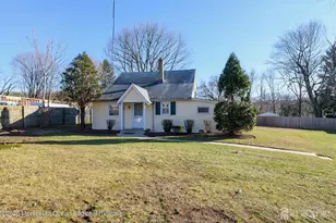 2 Woodbrook Dr, Aberdeen Township, NJ 07747 - Photo 1