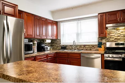 24 Woodedge Avenue #4, Edison, NJ 08817 - Photo 7