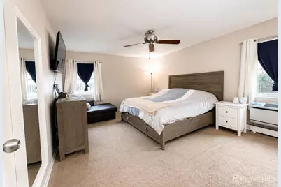 24 Woodedge Avenue #4, Edison, NJ 08817 - Photo 9