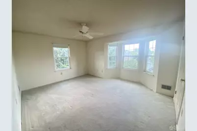 31 Dartmouth Way, North Brunswick Township, NJ 08901 - Photo 3