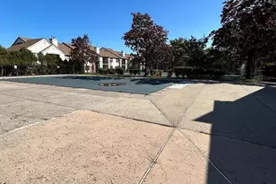 2510 Lighthouse Ln, Sayreville, NJ 08859 - Photo 11