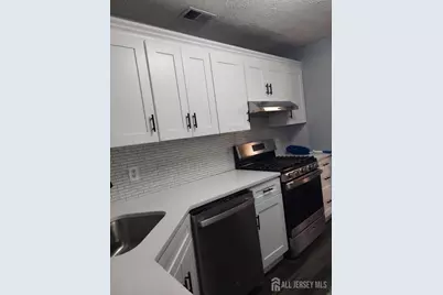 2510 Lighthouse Lane, Sayreville, NJ 08859 - Photo 3