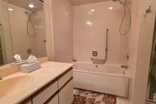 4 Wingate Ct, Monroe Township, NJ 08831 - Photo 13