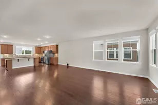 26 Fleet St, North Brunswick Township, NJ 08902 - Photo 5