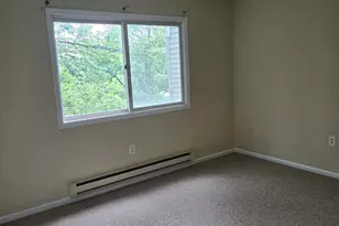 456N Roxbury Ln, Monroe Township, NJ 08831 - Photo 5