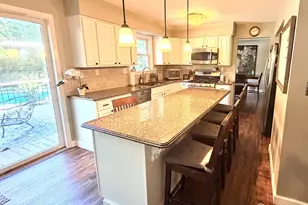 722 S Middlesex Ave, Colonia, NJ 07067 - Photo 7