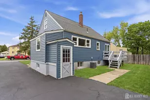 1 Park Pl, North Brunswick Township, NJ 08902 - Photo 17
