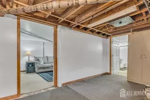402 Ryders Ln, East Brunswick Township, NJ 08816 - Photo 21