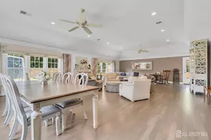 559 Colonia Blvd, Colonia, NJ 07067 - Photo 25
