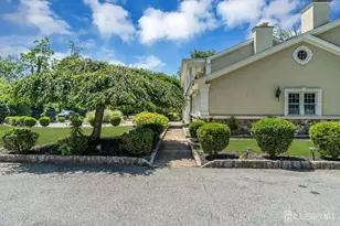 559 Colonia Blvd, Colonia, NJ 07067 - Photo 55