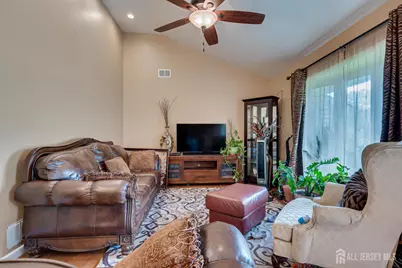 228 Henry Court, North Plainfield, NJ 07060 - Photo 3